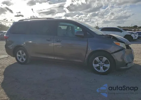 2017 Toyota Sienna Le from USA, damaged, VIN 5TDKZ3DC4HS794322